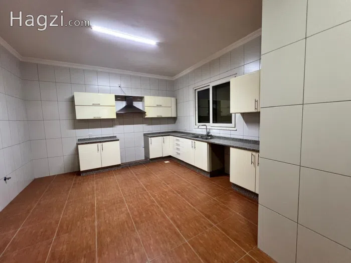 Unfurnished Apartment For Rent In Deir Ghbar - Secondary Image 3