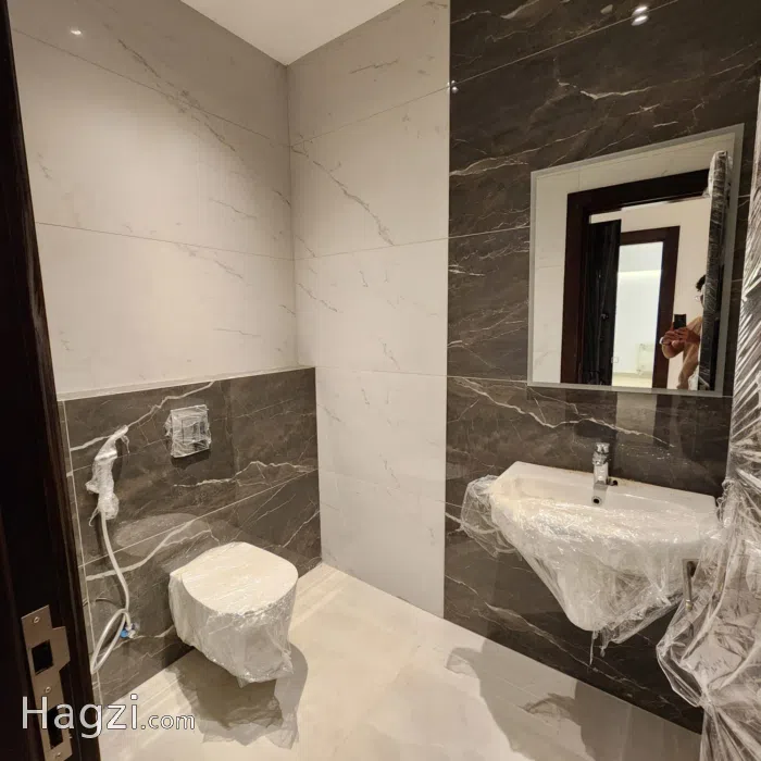 Unfurnished apartment for rent  - Secondary Image 1