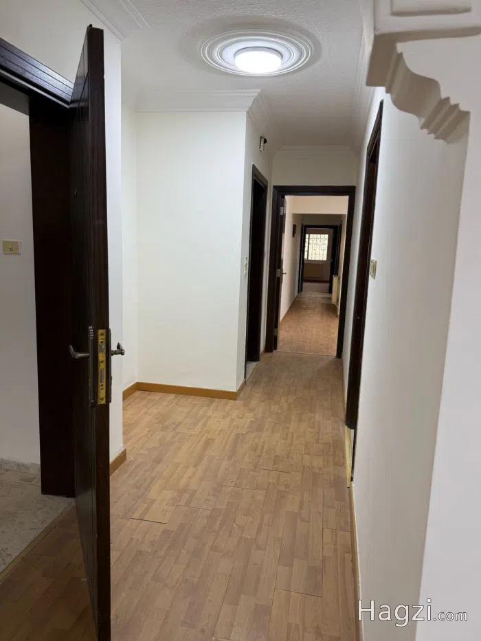 Apartment For Sale In Al Swefiyeh - Secondary Image 3