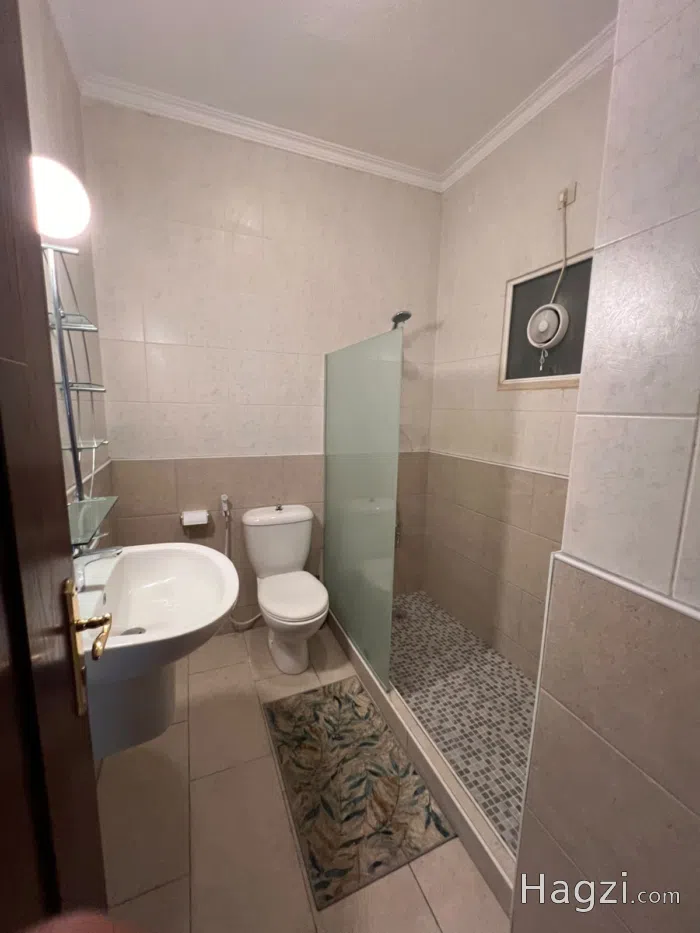 Three bedroom apartment for rent Three bedroom apartment for rent