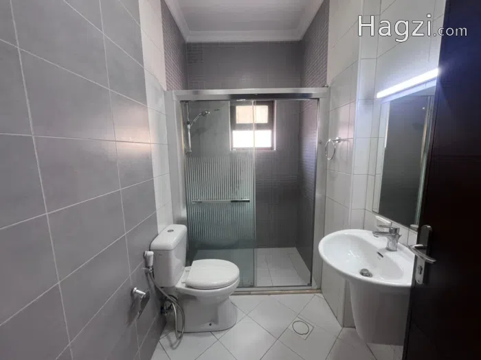Two bedroom apartment for rent - Secondary Image 3