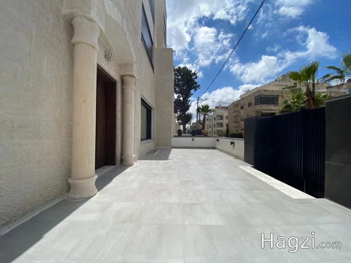 Duplex Four bedrooms for sale in Um Uthaina - Secondary Image 3