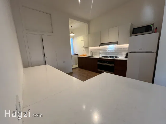 Three bedroom apartment for rent - Secondary Image 3
