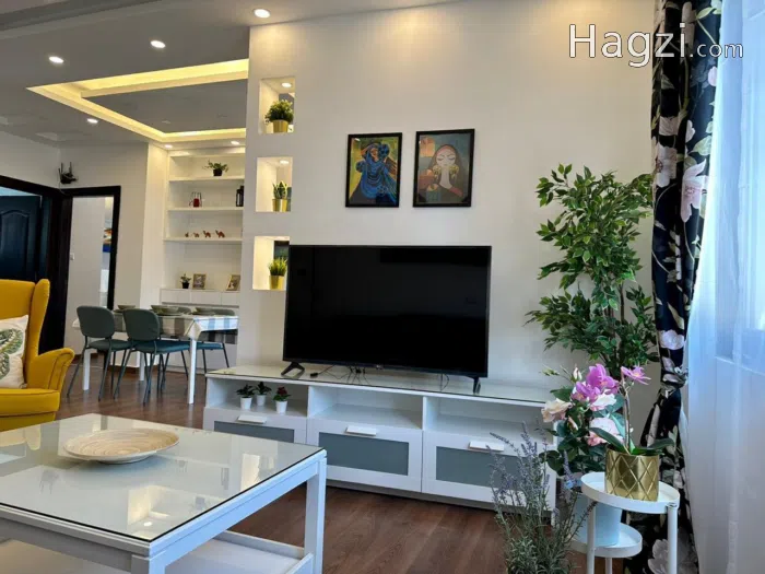 Furnished apartment for rent in Um Al Summaq - Secondary Image 2