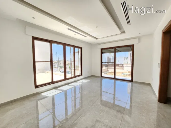 villa & palaces for sale - Secondary Image 2