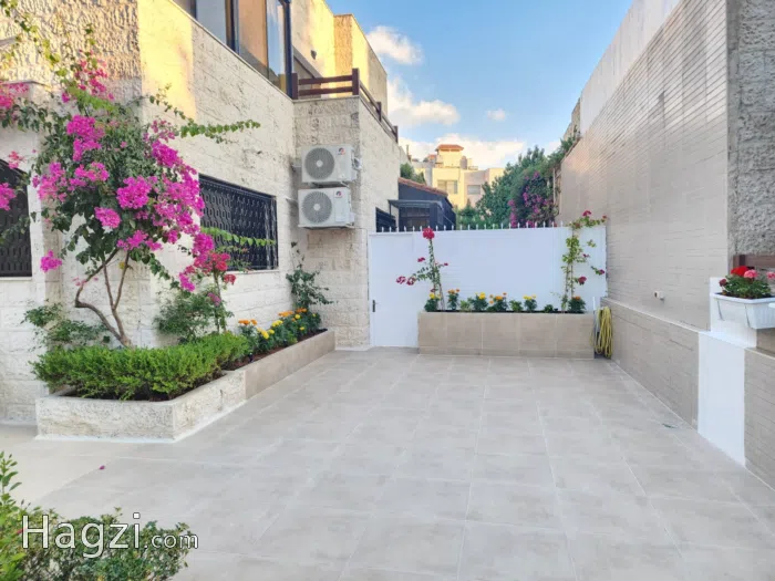 Furnished Villa to Rent 500sqm - Secondary Image 1