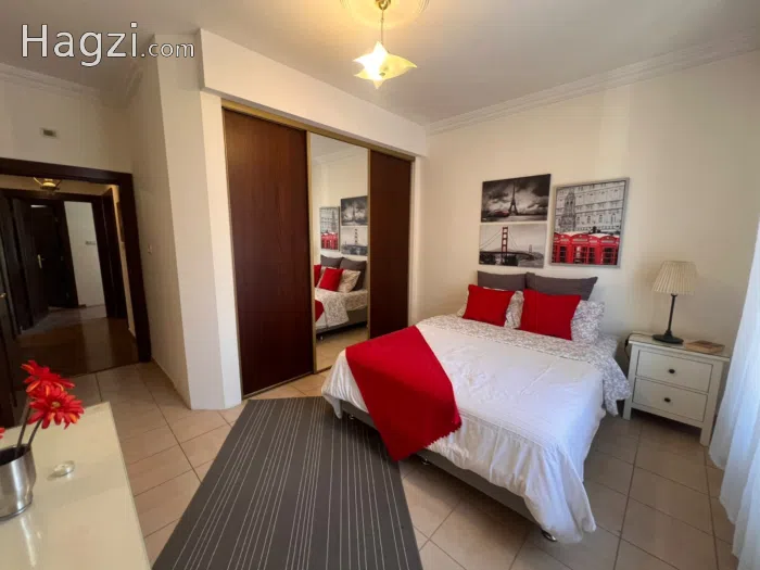 Three bedroom apartment for rent - Secondary Image 3