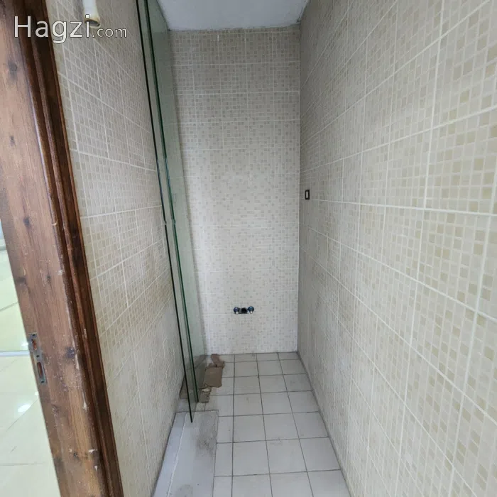 Office For rent in Mecca St (206) - Secondary Image 3