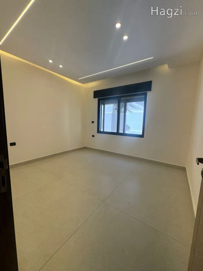 unfurnished apartment for sale - Secondary Image 3