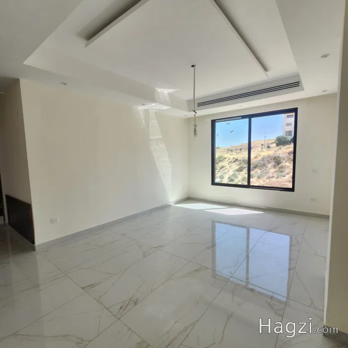 Unfurnished apartment for sale