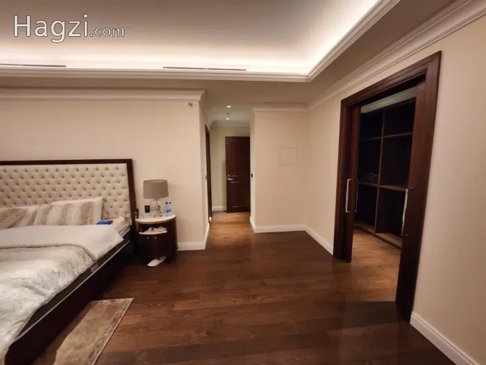 Stunning property in Ritz Carlton - Secondary Image 1