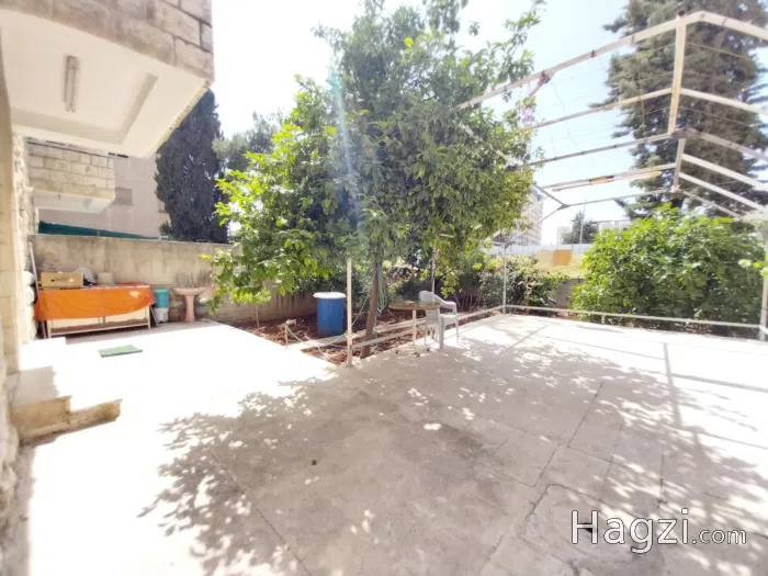 Apartment for rent in Shmesani 