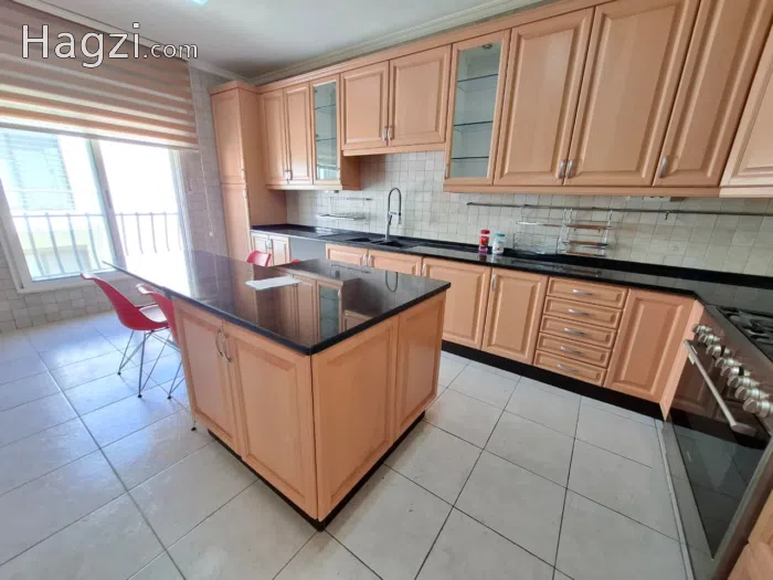 Unfurnished apartment to Rent  - Secondary Image 2