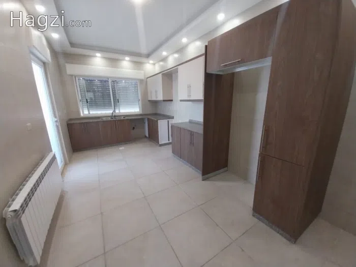 Unfurnished apartment to Rent - Secondary Image 3