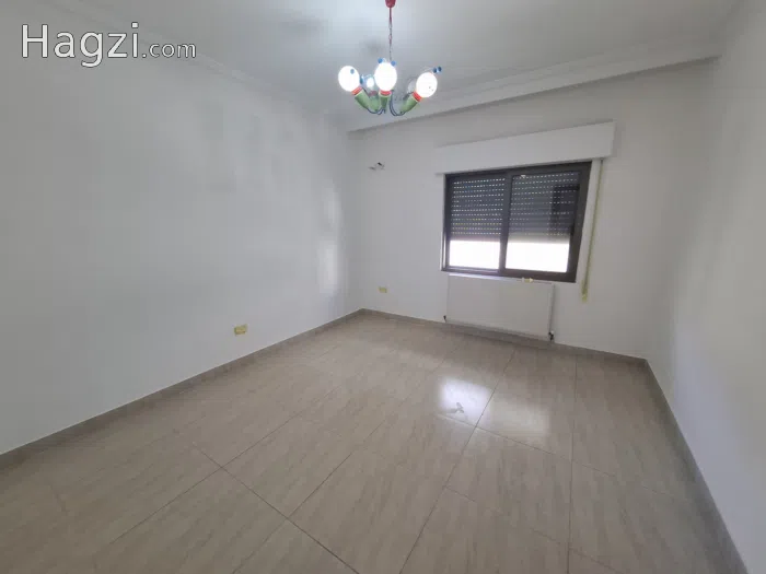 Unfurnished apartment to Rent - Secondary Image 3