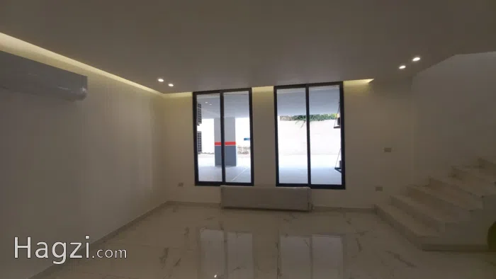 Apartment for sale in Um Uthaina - Secondary Image 2