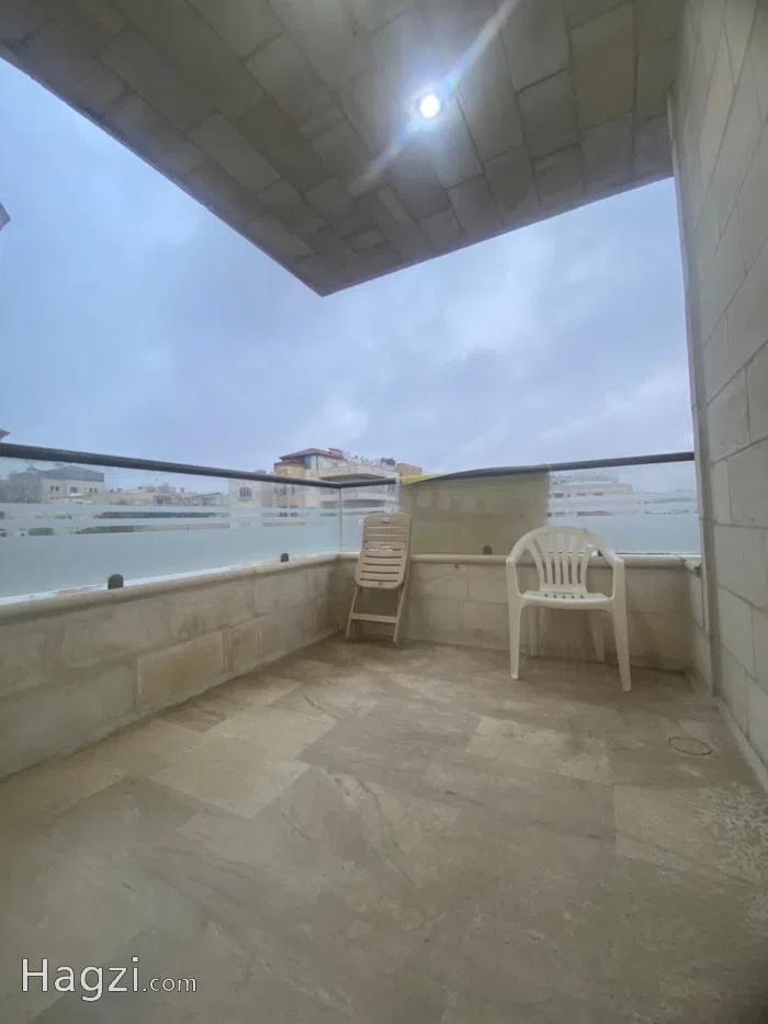 4-bedroom apartment for sale in Deir Gbar