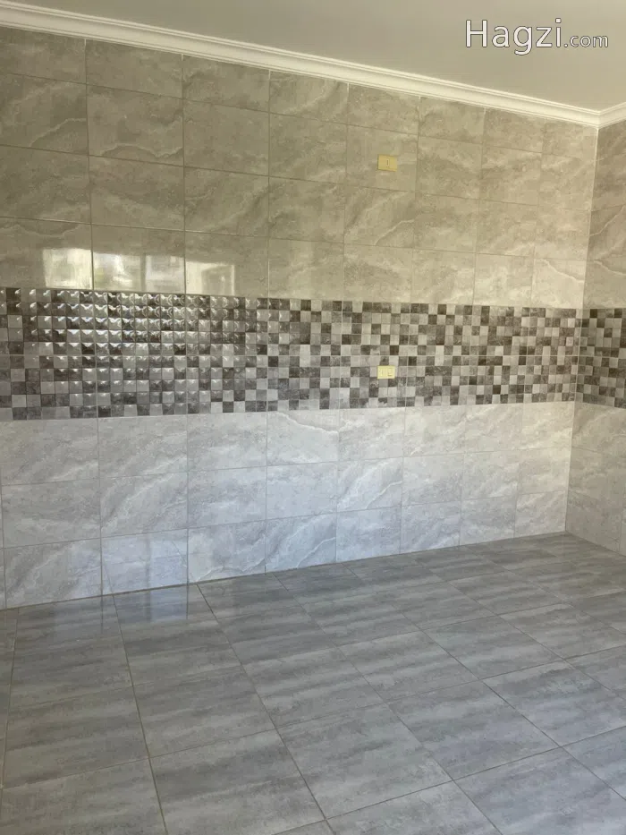 Unfurnished A partment for sale in Al Shmesani  - Secondary Image 2
