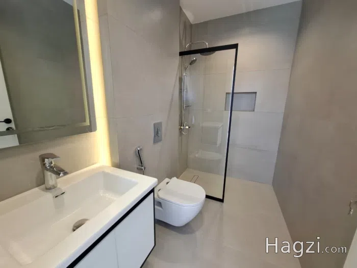 Furnished Roof  to Rent  - Secondary Image 3