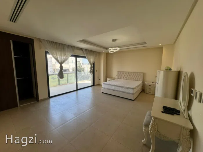 5 bedrooms Villa for Rent in Abdoun - Secondary Image 2
