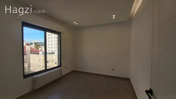 Apartment for sale in Um Uthaina - Secondary Image 3