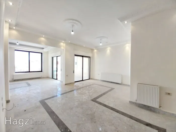 Apartment for rent in shmesani 