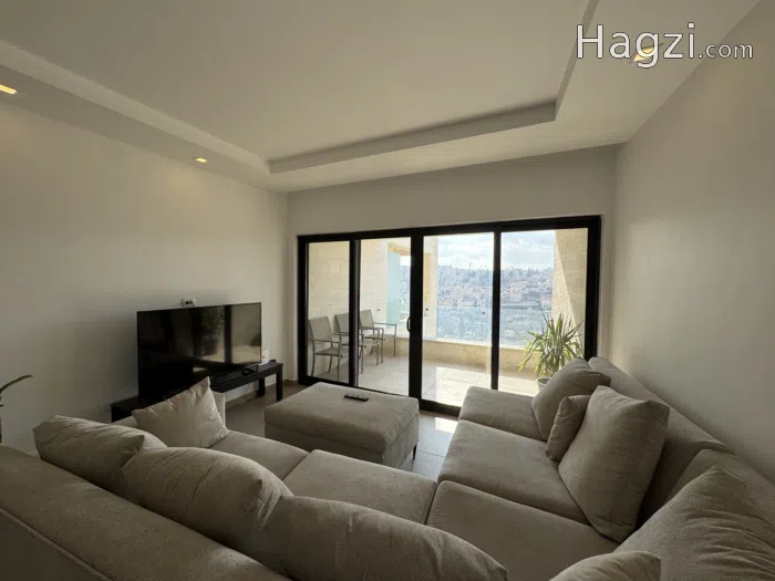Three bedroom apartment for rent - Secondary Image 2