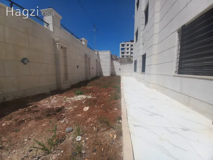 Apartment For Sale In Um Al Summaq - Secondary Image 2