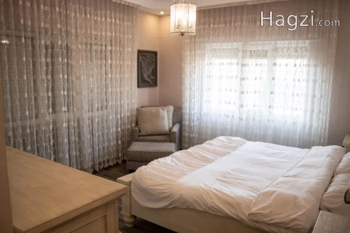 Furnished Three Bedrooms Apartment for Rent in Um Al Summaq - Secondary Image 1