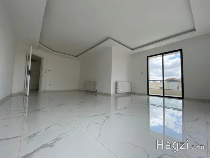 Apartment for sale in Um Uthaina - Secondary Image 2