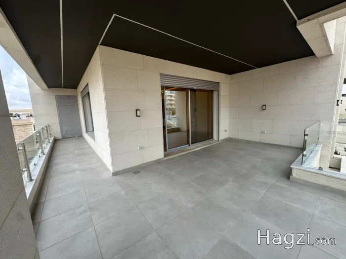 286 Sqm apartment for sale in Airport Road 