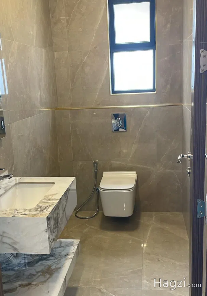 Unfurnished apartment for rent - Secondary Image 3
