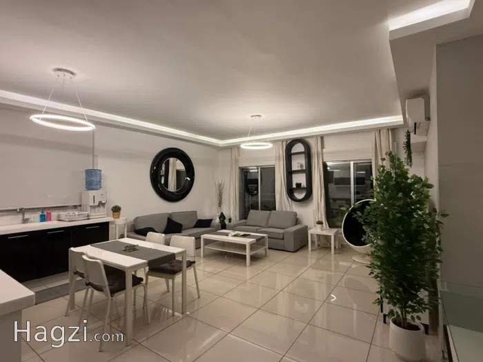 Cozy Two Bedrooms Apartment in 4th Circle Cozy Two Bedrooms Apartment in 4th Circle