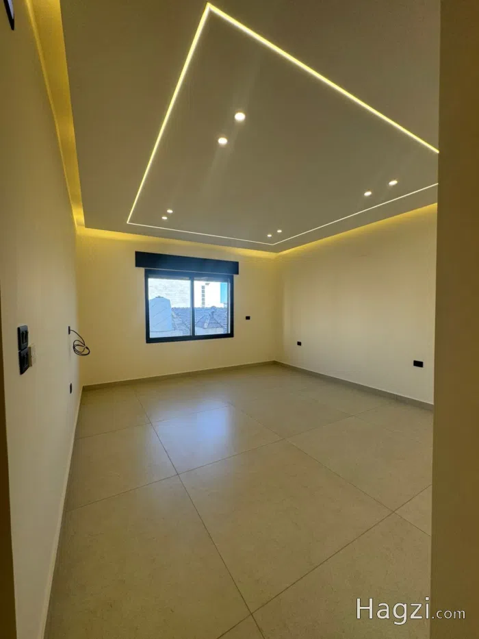 unfurnished apartment for sale - Secondary Image 2