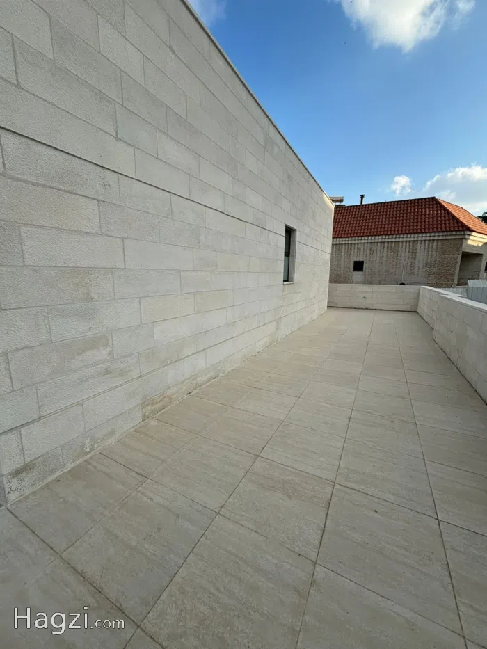 Unfurnished Apartment For Rent In Abdoun - Secondary Image 1