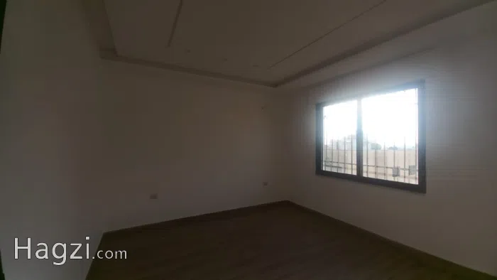 Apartment for sale in Um Uthaina - Secondary Image 2