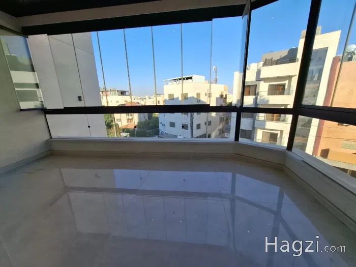 Unfurnished apartment to Rent - Secondary Image 2