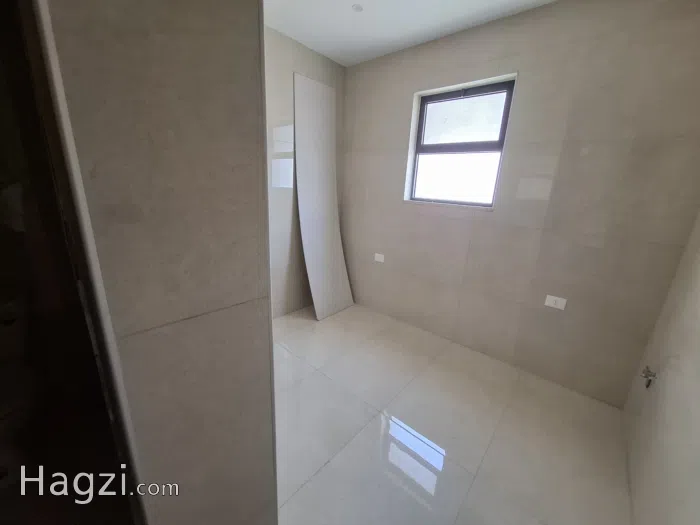 Unfurnished apartment to Rent  - Secondary Image 3