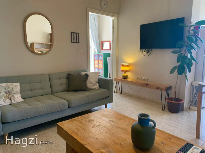 Charming 2-Bedroom Apartment in Al Weibdeh - Secondary Image 3