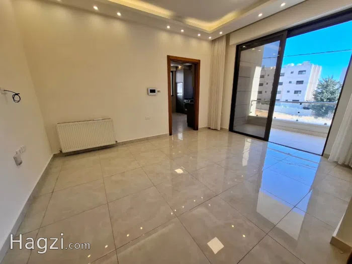 Unfurnished apartment to Rent - Secondary Image 2