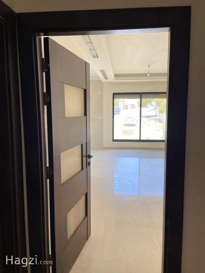 Apartment for rent in Deir Ghbar - Secondary Image 2