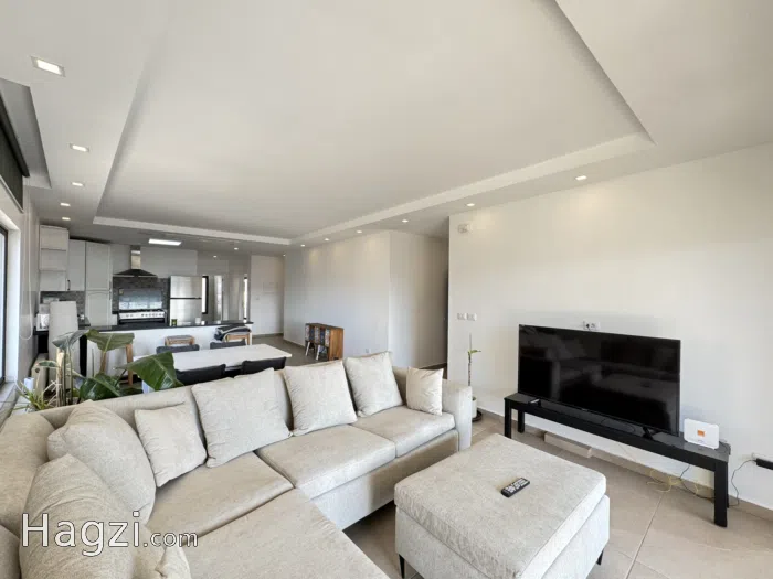 Three bedroom apartment for rent - Secondary Image 3