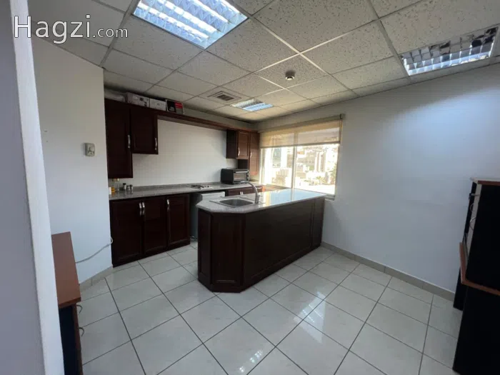 Office for rent in Shmesani 200 meter - Secondary Image 2