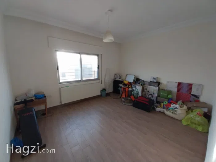 Unfurnished apartment to Rent  - Secondary Image 1