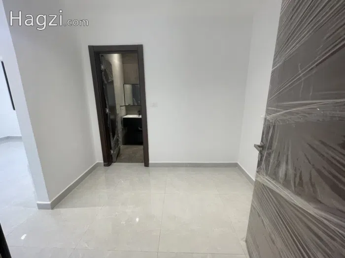 Rooftop for rent in Deir Ghbar - Secondary Image 3