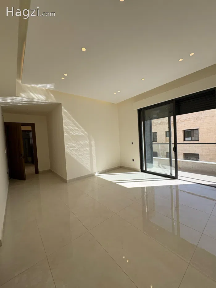 Apartment for sale in 4th Circle - Secondary Image 2