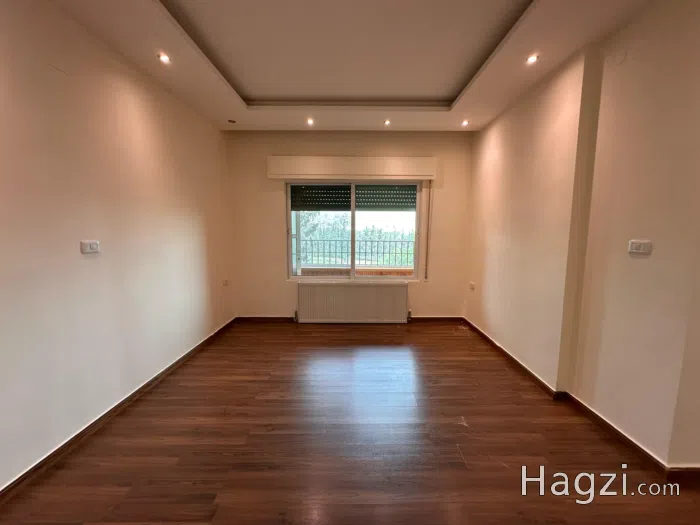 Unfurnished apartment to Rent - Secondary Image 2