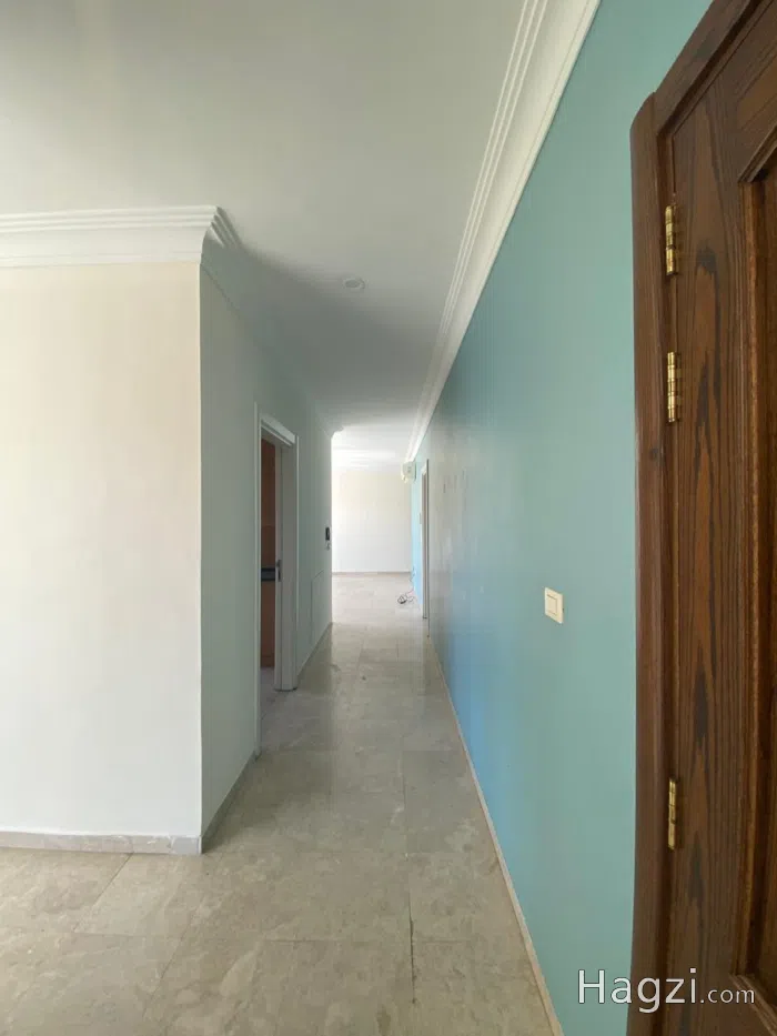 Spacious Apartment for Rent - Secondary Image 3