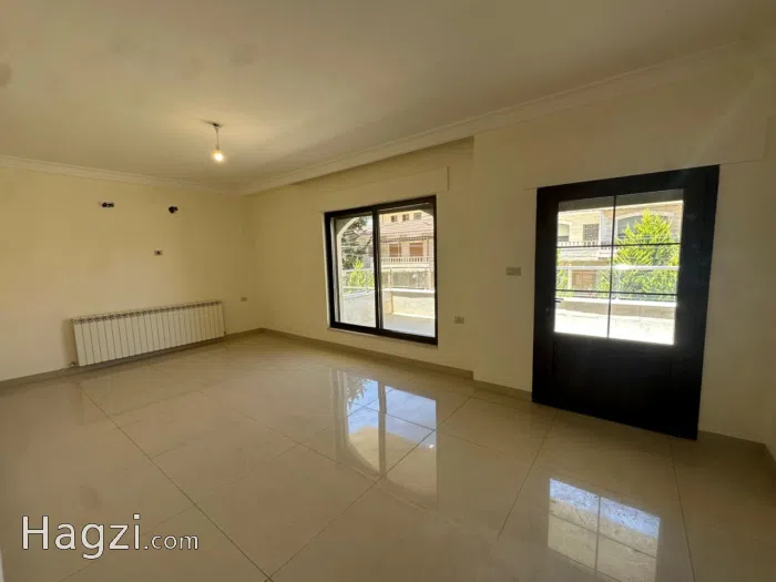 Unfurnished apartment for rent in Khalda Unfurnished apartment for rent in Khalda