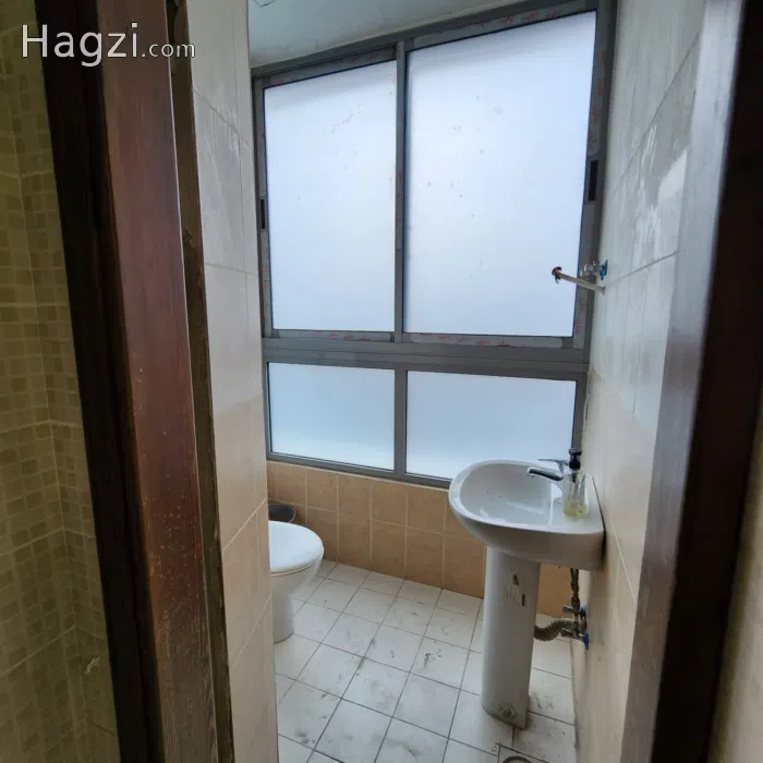 Office For rent in Mecca St (206) - Secondary Image 1